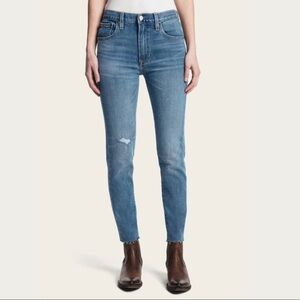 NWT Frye • Sienna Cropped Skinny Jeans Kinsey Wash